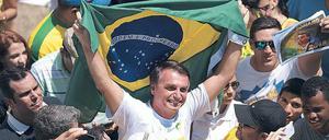 2016 wurde Brasilien von Protesten gegen die amtierende Präsidentin Dilma Rousseff erschütterten. 