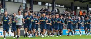 Frisch in die Saison: Die Spieler von hertha BSC, hier beim offiziellen Trainingsauftakt von Hertha BSC zur Saison 2018/2019 im Stadion auf dem Wurfplatz.