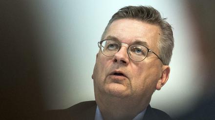 In der Politik ein Hardliner: DFB-Präsident Reinhard Grindel.