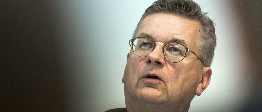 In der Politik ein Hardliner: DFB-Präsident Reinhard Grindel.