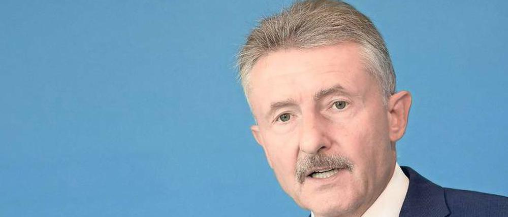 Umstritten. Schröters Ideen werden vom Koalitionspartner abgelehnt.