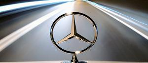 Alt, spießig, ernst, arrogant, unsportlich und dick: Mercedes-Fahrer haben ein Imageproblem.