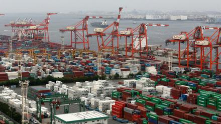 Container im Hafen von Tokio.
