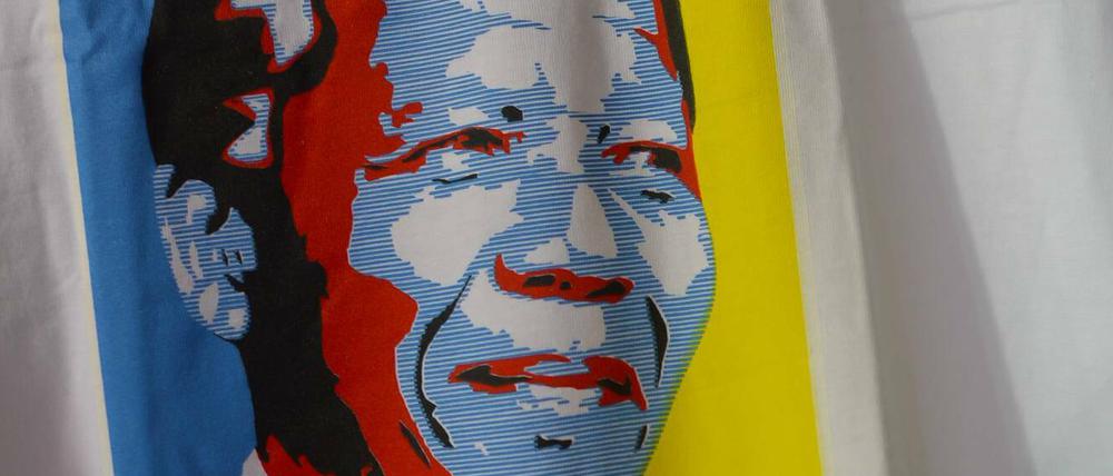 Konterfei Nelson Mandelas auf einen T-Shirt