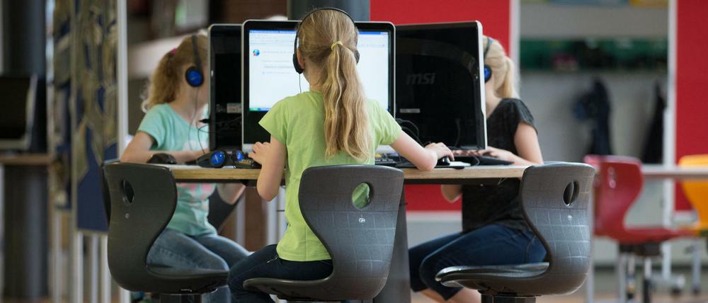 Gute Ausstattung. Viele Länder warten bei ihren Anstrengungen zur Digitalisierung auf die Bundesmittel. Doch der Bund nutzt die Mittel als Verhandlungsmasse, um die Länder auf anderen Feldern zu Zugeständnissen zu bewegen.