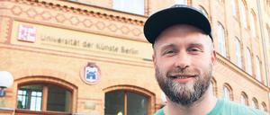 Robert Harting würde gerne noch mehr Zeit an der Uni verbringen. Noch investiert der Diskus-Weltmeister viel Kraft in die Welt des Spitzensports, die er allzu gut kennt.