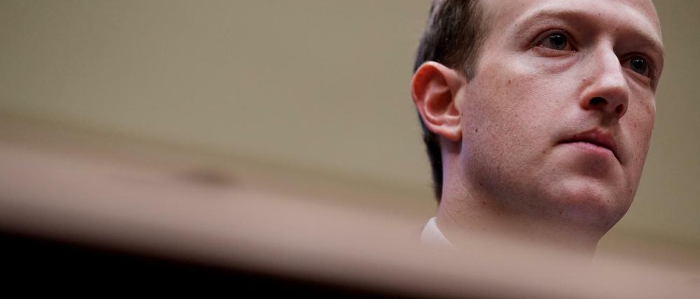 Facebook-Chef Mark Zuckerberg während einer Anhörung des Energie- und Handelsausschusses des US-Repräsentantenhauses im Kapitol.
