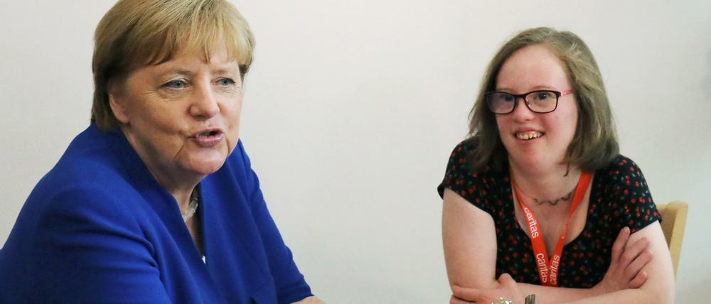 Angela Merkel und Natalie Dedreux. 