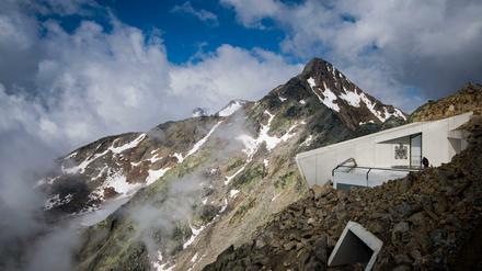Beton am Berg: Die neue Bond-Installation "007 Elements in Tirol.