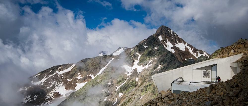 Beton am Berg: Die neue Bond-Installation "007 Elements in Tirol.