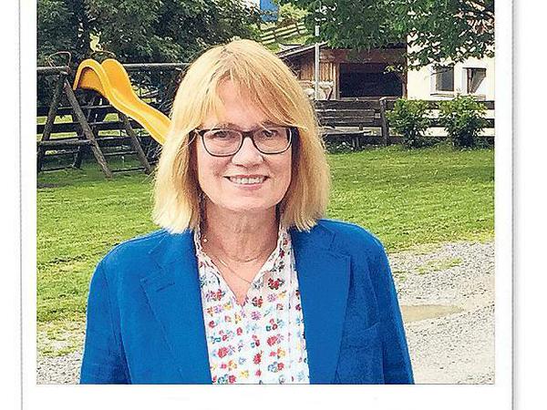 Rutsche für Erwachsene. Hütehunde gibt es auf „Maria Waldrast“ nicht mehr, dafür finden Wanderer, wie unsere Autorin, anderweitig Abwechslung.