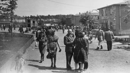 Das Düppel Center. Dieses war das größte DP-Camp in Berlin.