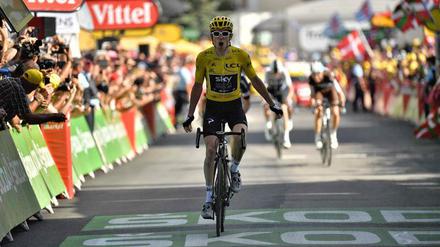 Geraint Thomas fährt voraus - und kann es selbst kaum glauben.