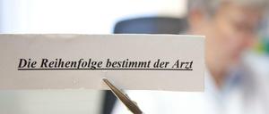 Schnellere Termine für Kassenpatienten will Gesundheitsminister Jens Spahn durch ein neues Gesetz ermöglichen. 