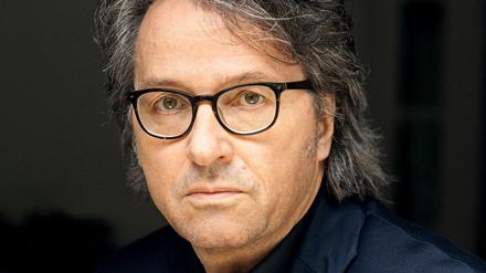 Ralf Rothmann lebt als Schriftsteller in Berlin.