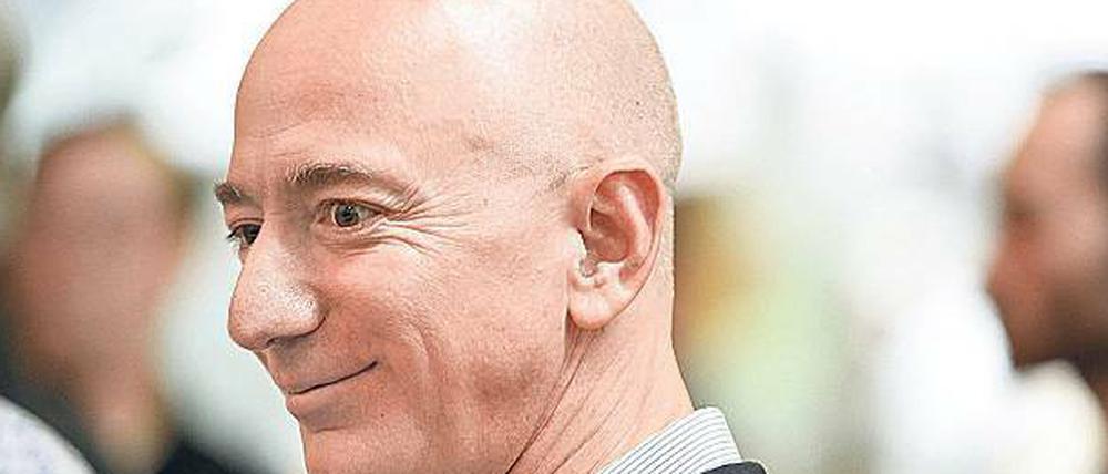 Dass Amazon-Chef Jeff Bezos mit einem Vermögen von 150 Milliarden Dollar reichster Mensch der Welt ist, ging fast unter.