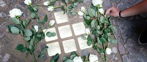 Sieben Steine, sieben Schicksale. In der Yorckstraße lebte unter anderem Amalie Merory, die Mutter der Familie.