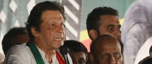 Ec-Cricket-Star Imran Khan bei einer Wahlkampfveranstaltung. 