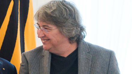 Die Theaterregisseurin Andrea Breth erhielt 2015 im Schloss Bellevue in Berlin den Verdienstorden der Bundesrepublik Deutschland.