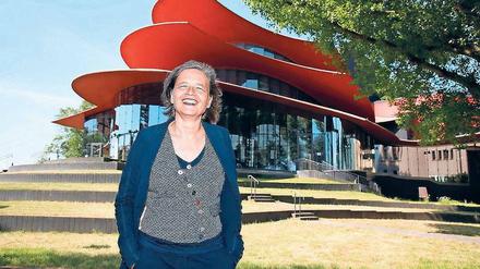 Aufrecht. Bettina Jahnke, die neue Intendantin in Potsdam, fühlt sich Namenspatron Hans Otto verpflichtet. 