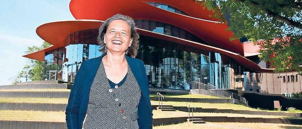 Aufrecht. Bettina Jahnke, die neue Intendantin in Potsdam, fühlt sich Namenspatron Hans Otto verpflichtet. 
