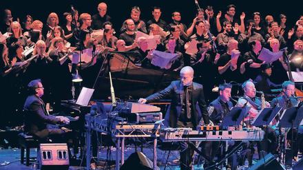 Dagegen. Matthew Herbert und die Brexit Big Band in Aktion.