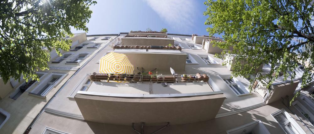 In Berlin klettern nicht nur die Temperaturen auf Rekordwerte. Auch die Preise für Wohnimmobilien steigen weiter an.