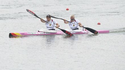 Gegen den Strom. Tina Dietze (r.) und Franziska Weber im Kajak-Zweier. der Frauen über 500m.