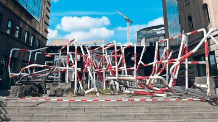 Zweckentfremdet. Die Metallinstallation „13.4.1981“ wurde schon für politische Debatten gekapert und von Obdachlosen als Schlafplatz genutzt.