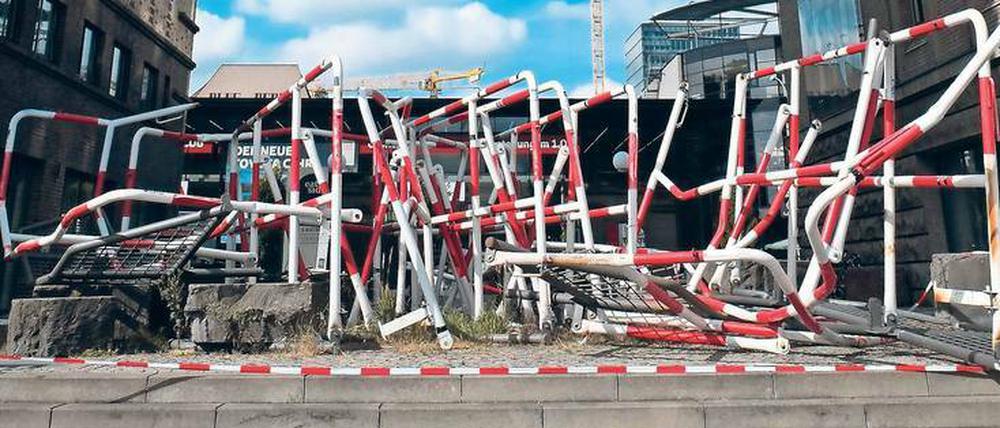 Zweckentfremdet. Die Metallinstallation „13.4.1981“ wurde schon für politische Debatten gekapert und von Obdachlosen als Schlafplatz genutzt.