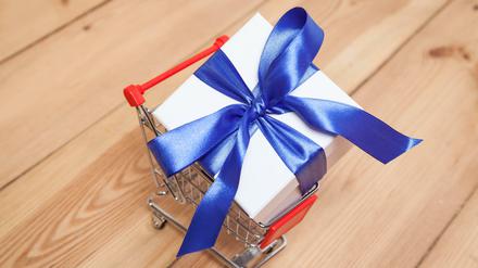 Um das richtige Geschenk zu finden, muss man Hinweise aufmerksam auffangen.