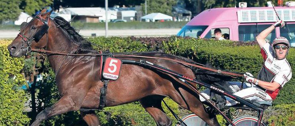 Historisch. Bakker gewann vier der fünf letzten Derbys in Mariendorf. 2018 winkt ihm ein legendärer Rekord. 