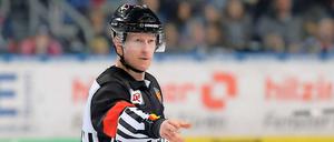 Lasse Kopitz hat es vom Profi-Spieler zum Profi-Schiedsrichter gebracht.