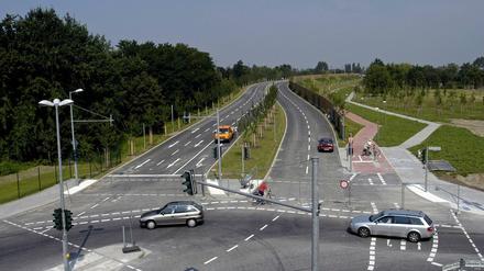 Anschluss vorhanden. Am Glienicker Weg in Adlershof beginnt die TVO.