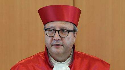 Andreas Voßkuhle, Präsident des Bundesverfassungsgerichts, hat in einem Interview die Verrohung der Sprache in der Politik kritisiert. 