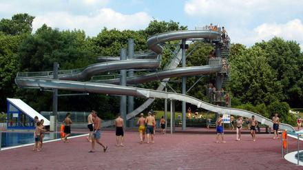 Im Sommerbad Pankow ist das Schwimmen wieder wie gewohnt möglich