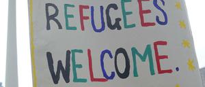 Unterstützer von "Moabit hilft" bei einer Demo in Berlin.