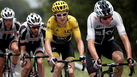 Geraint Thomas bleibt weiter souverän in Führung.