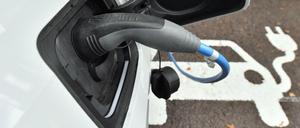 Noch immer schwer zu finden: Ladestation für Elektroautos. 