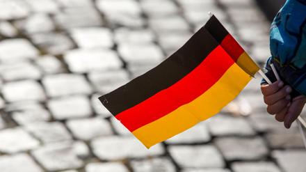 Deutschlandflagge. Das Gold symbolisiert das Licht der Freiheit. 
