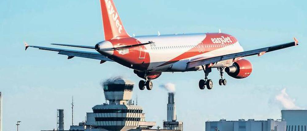 In Sachen Pünktlichkeit stehen die Flughäfen Tegel (Foto) und Schönefeld international gut da.