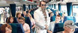 Okay, Elvis ist tot, der amerikanische Traum ist tot, aber die Imitatoren des „King“ und des „American Dream“ sind quicklebendig.