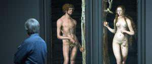 Bilder von Adam und Eva des Renaissance-Maler Lucas Cranach d. Ä. um 1508/10 im Düsseldorfer Museum Kunstpalast.