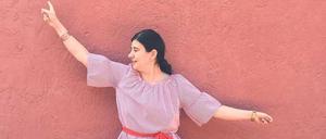 Nezaket Ekici verleiht sich Flügel. Ein Foto aus ihrem Werk „Present and Absent“.