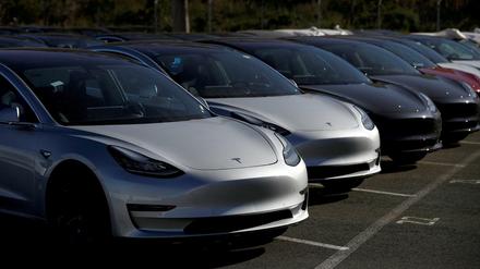 Tesla Model 3.