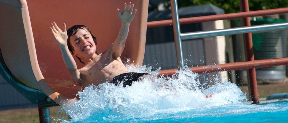 Badespaß im Freibad (Symbolbild).