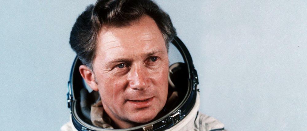 Sigmund Jähn aufgenommen nach seinem erfolgreichen Flug mit dem sowjetischen Raumschiff Sojus 31 im August 1978.