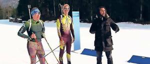 Amateur gegen Profi: Joko Winterscheidt (Mitte) will in seiner neuen Show „Beginner gegen Gewinner“ den Biathlon-Champion Andreas Birnbacher (links) schlagen.