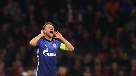 Brüllt nun in Russland. Benedikt Höwedes verlässt Schalke gen Moskau.