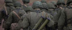 Regulär - Irregulär. Moskau lässt das bei Militäreinsätzen gern einmal im Unklaren.